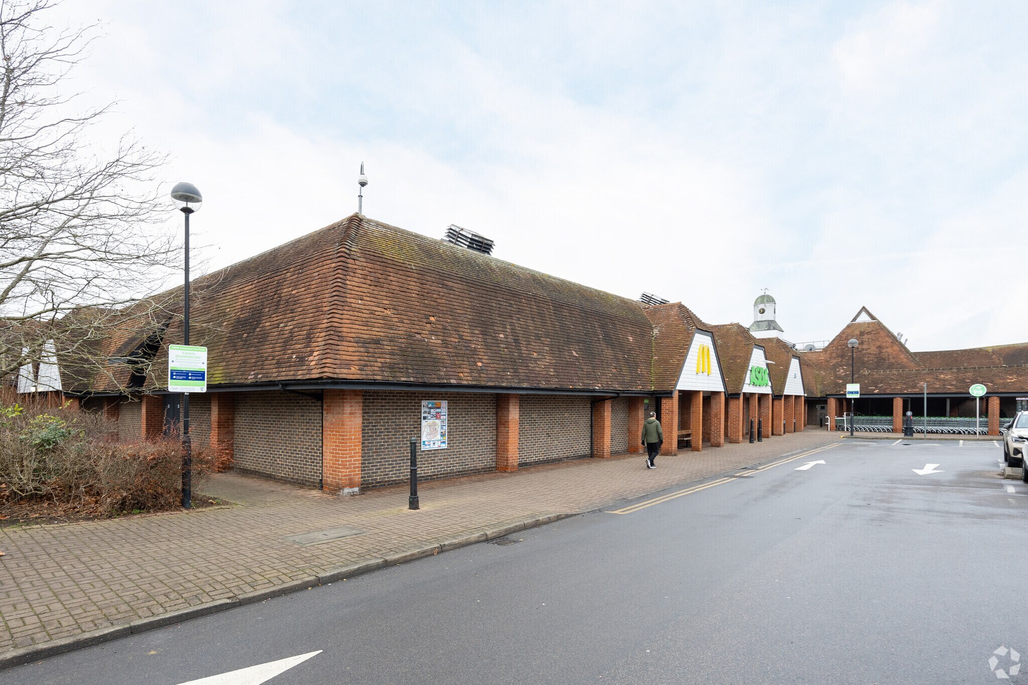 Queen Elizabeth Sq, South Woodham Ferrers for sale Building Photo- Image 1 of 1
