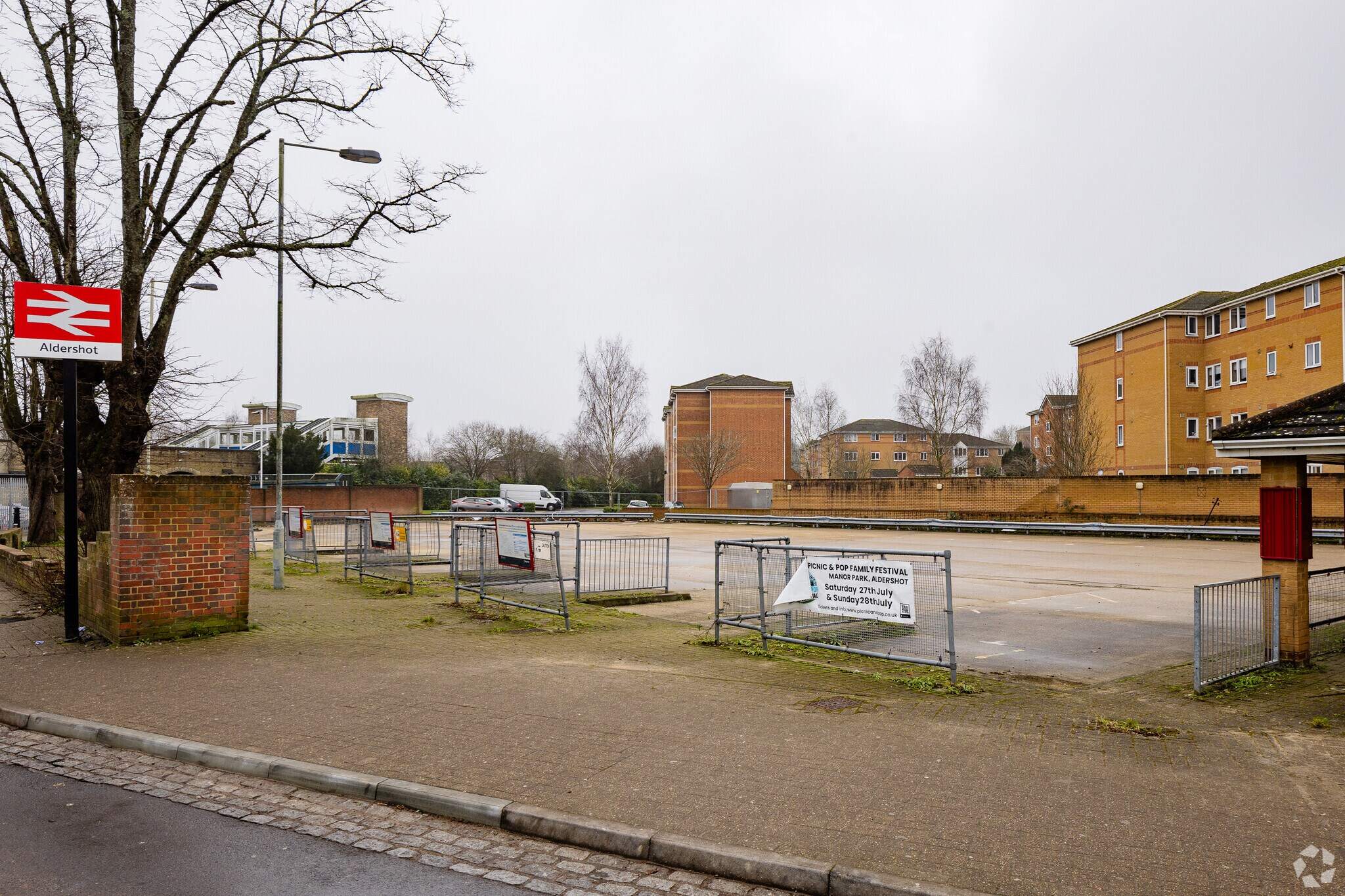 3 Station Rd, Aldershot for sale Primary Photo- Image 1 of 1