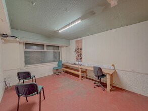 191 Broomloan Rd, Glasgow for rent Interior Photo- Image 2 of 13