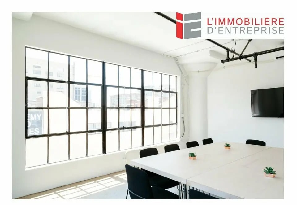 Location Bureaux 45 m² à 350 m² - Photo 1