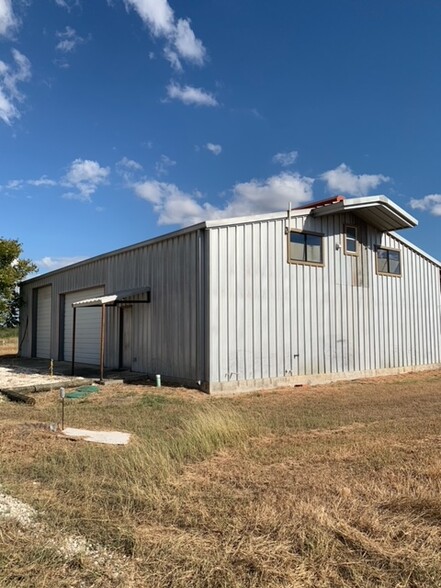 6176 FM 725, New Braunfels, TX for rent - Building Photo - Image 3 of 23