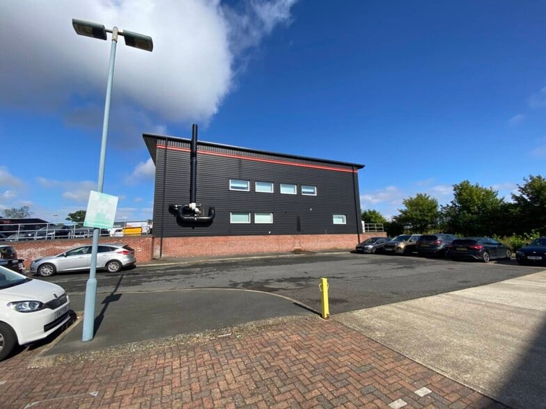 Forest Hall Rd, Stansted to rent - Building Photo - Image 3 of 3