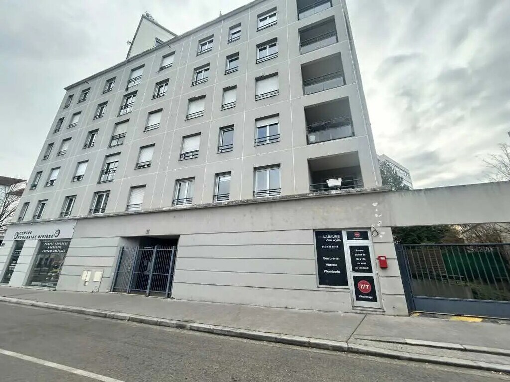 Location Bureaux 70 m² - Photo 1