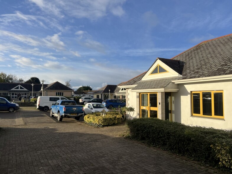 East Pool, Camborne to rent - Building Photo - Image 2 of 4