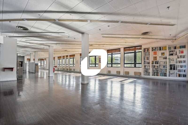 Retail in Évry-Courcouronnes to rent - Interior Photo - Image 3 of 14