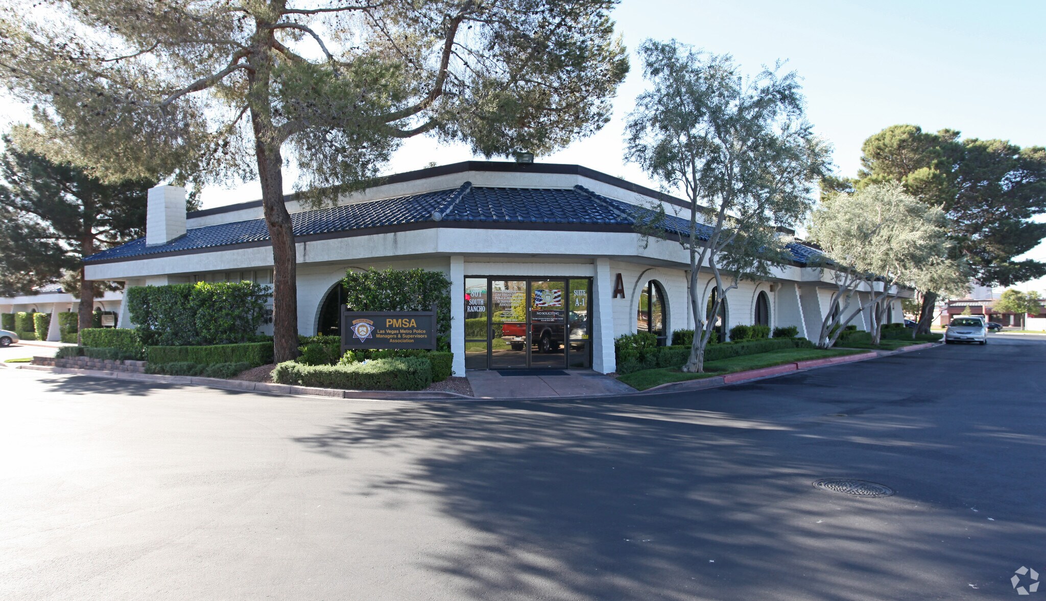 801 S Rancho Dr, Las Vegas, NV to rent Primary Photo- Image 1 of 22