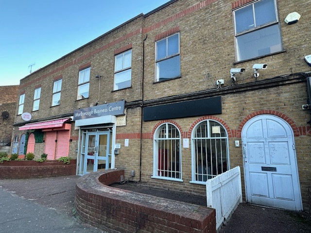 96 George Ln, London to rent - Primary Photo - Image 1 of 1