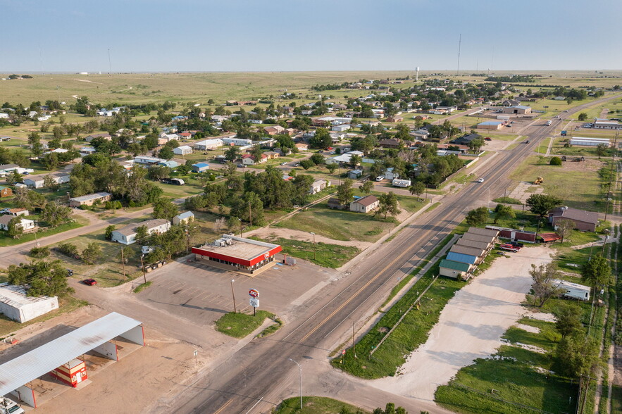 300 Main, Stinnett, TX for sale - Building Photo - Image 3 of 32