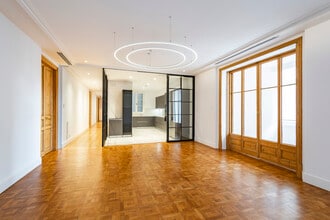 Office in Barcelona, Barcelona to rent Interior Photo- Image 1 of 38