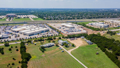 101 Oakwood Trl, Leander, TX for rent Primary Photo- Image 1 of 13