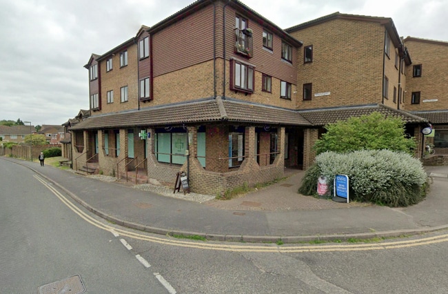 More details for Kingfisher Dr, Guildford - Retail to Rent