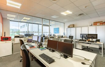 Office in Sant Cugat del Vallès, Barcelona to rent Interior Photo- Image 2 of 12