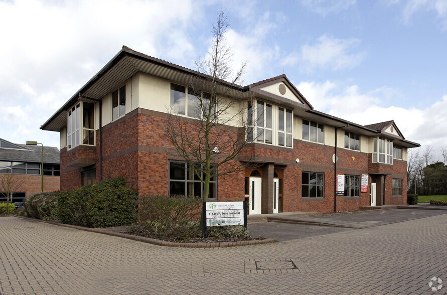 The Crescent, Birmingham for sale - Primary Photo - Image 1 of 1