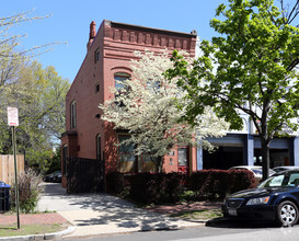 710 E St SE, Washington, DC for sale Primary Photo- Image 1 of 1