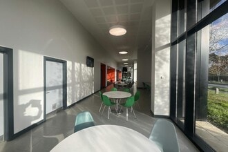 Future Skills Centre, 2 Hudson Road, Bordon to rent Interior Photo- Image 1 of 7