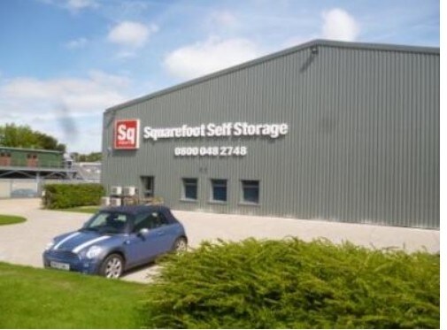 39 Central Way, Andover for sale Primary Photo- Image 1 of 1