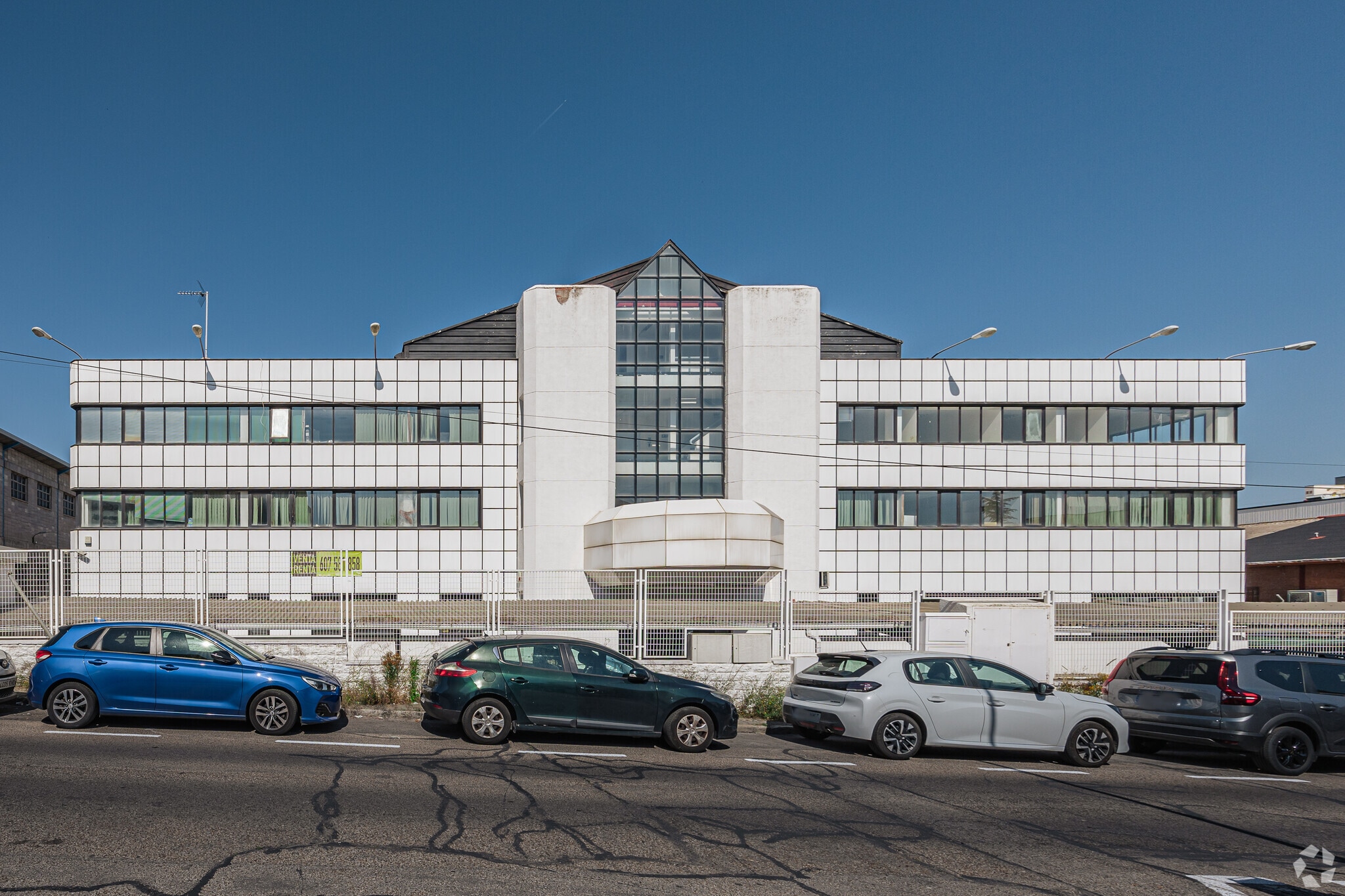 Calle Valportillo II, 7, Alcobendas, Madrid to rent Primary Photo- Image 1 of 4