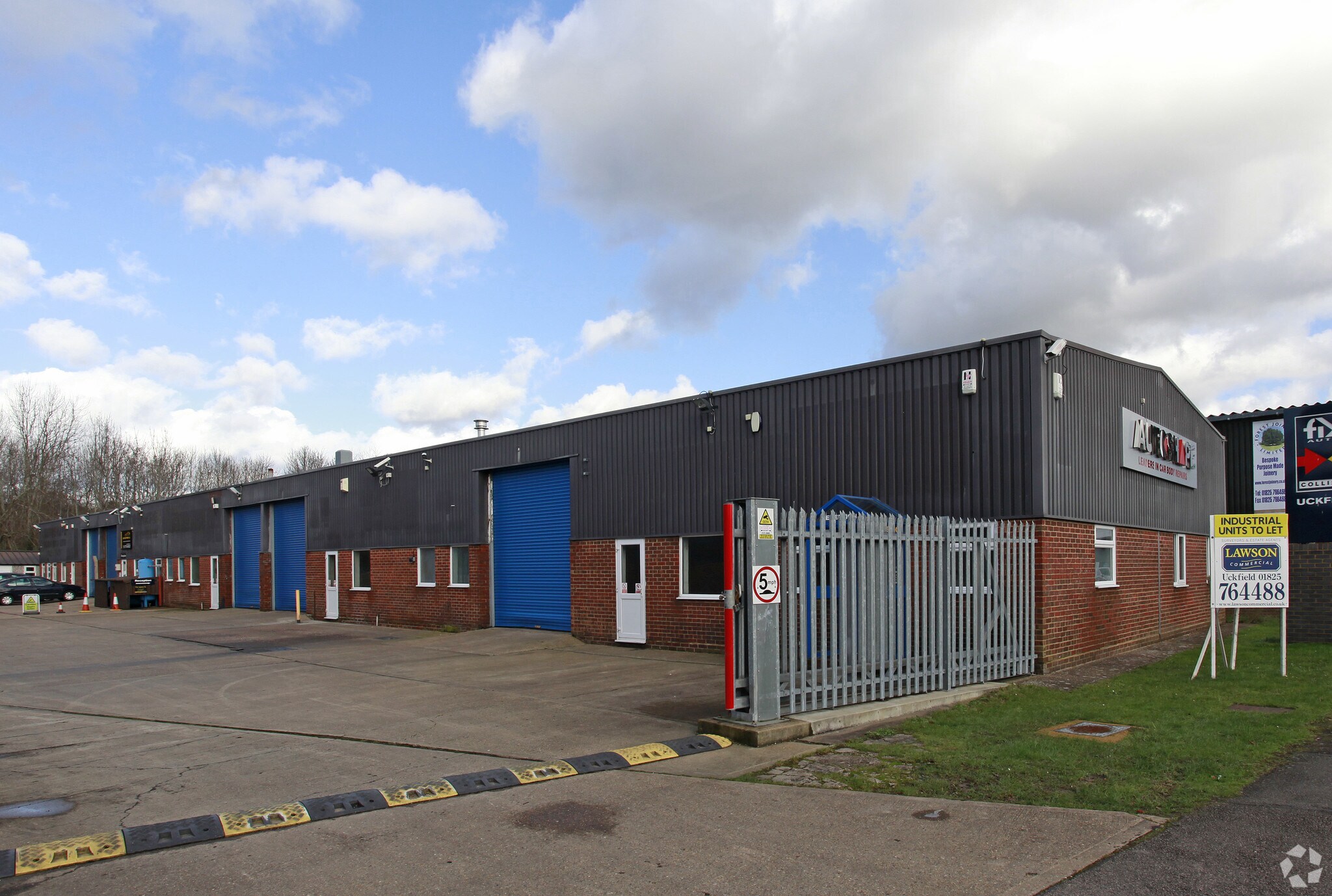 52-60 Bell Ln, Uckfield for sale Primary Photo- Image 1 of 1