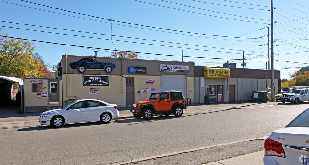 105 Ash St, Whitby, ON for sale - Building Photo - Image 3 of 3