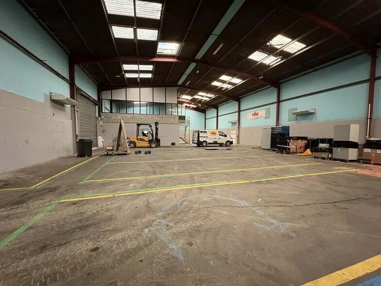 Office in Blanquefort to rent - Building Photo - Image 3 of 9