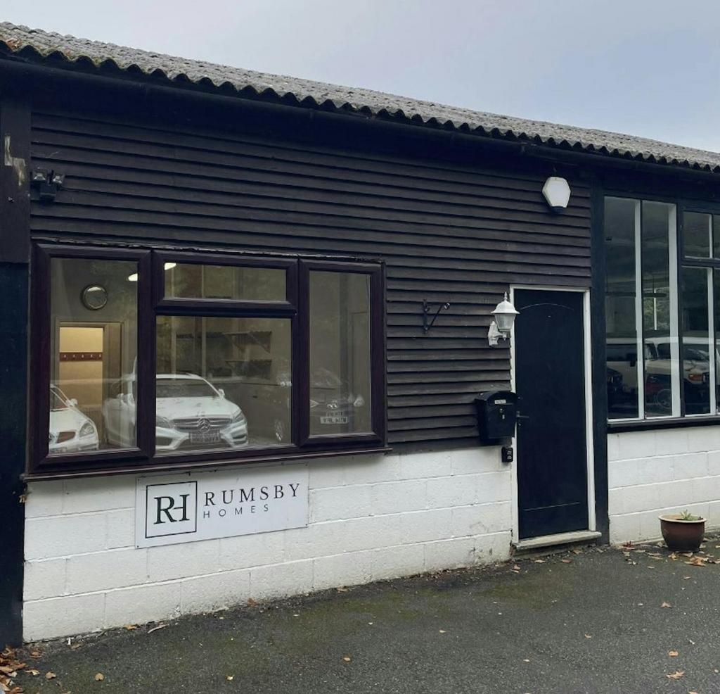 Snows Ride, Windlesham for sale Building Photo- Image 1 of 1