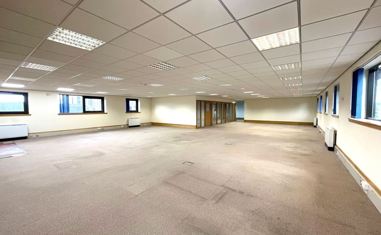 Beechwood Park, Inverness to rent Interior Photo- Image 1 of 3