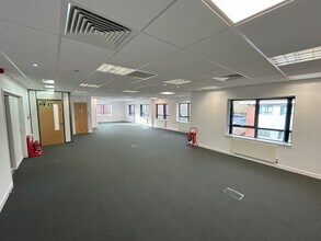 Macrae Rd, Bristol to rent Interior Photo- Image 1 of 4