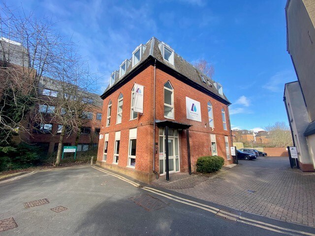 Northbrook St, Newbury to rent Building Photo- Image 1 of 5