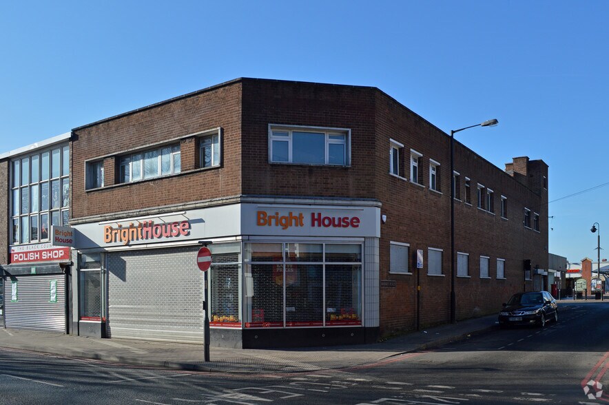 137141 High St, Walsall WS3 3LE