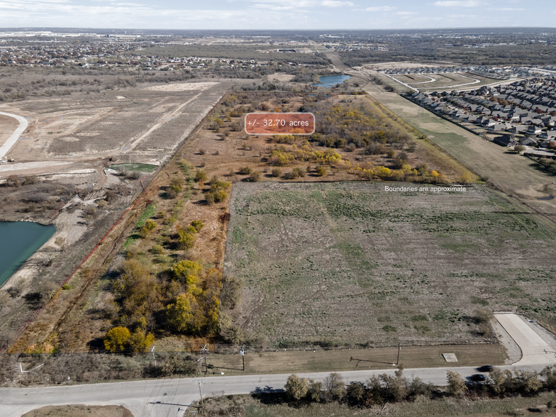 10701 McCart ave, Crowley, TX for sale - Primary Photo - Image 1 of 16