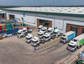 Cardinal Way, Godmanchester to rent Building Photo- Image 2 of 4