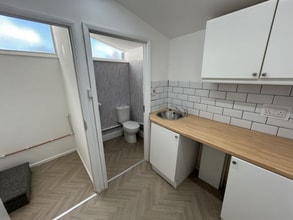 Ashleigh Way, Plymouth to rent Interior Photo- Image 1 of 5