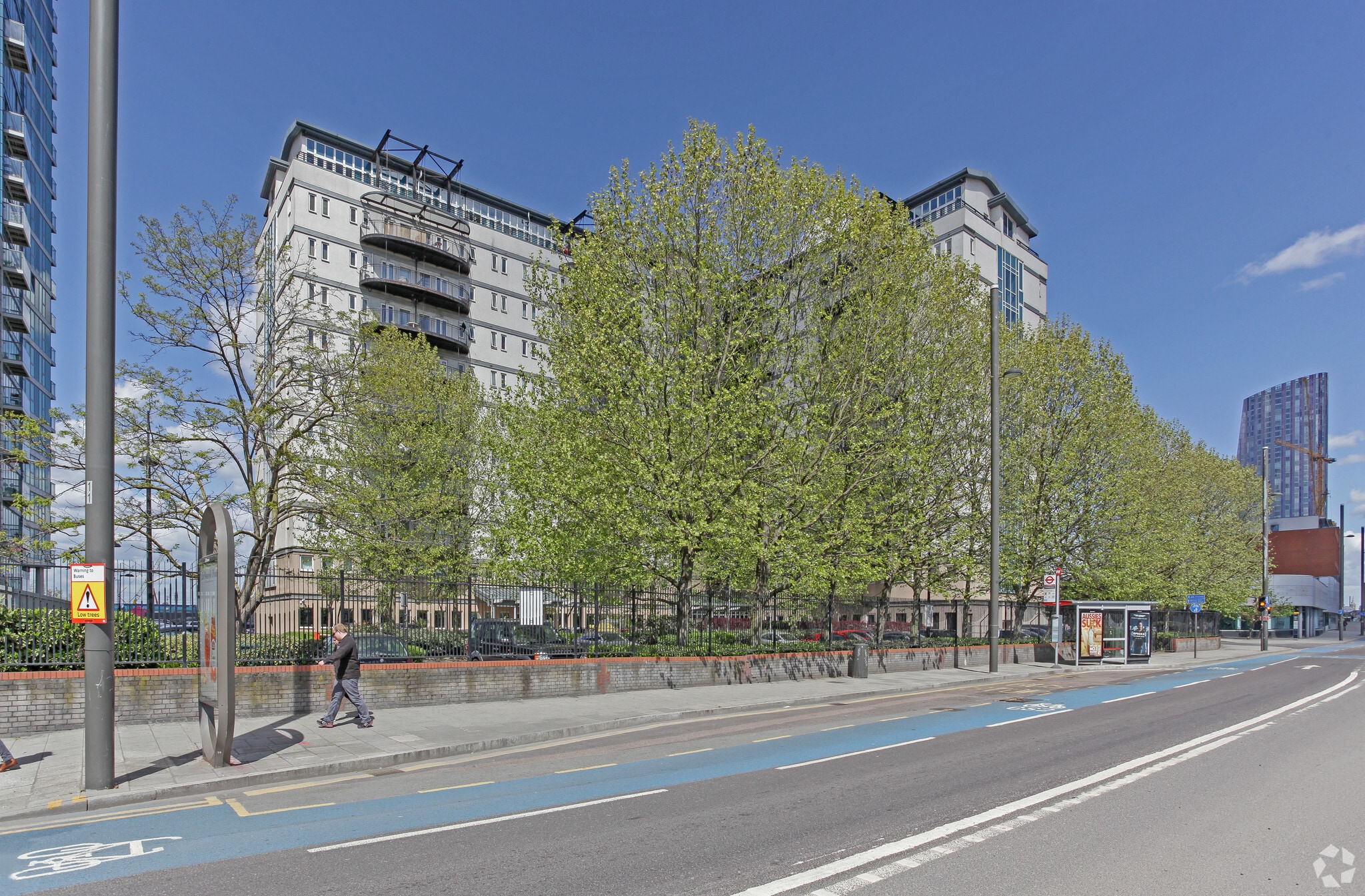 32-66 High St, London for sale Primary Photo- Image 1 of 5