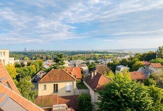 Suresnes - Aerial map view