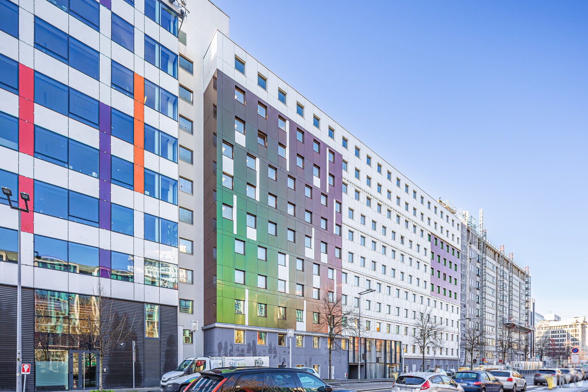 24 Boulevard De Pesaro, Nanterre to rent Primary Photo- Image 1 of 7