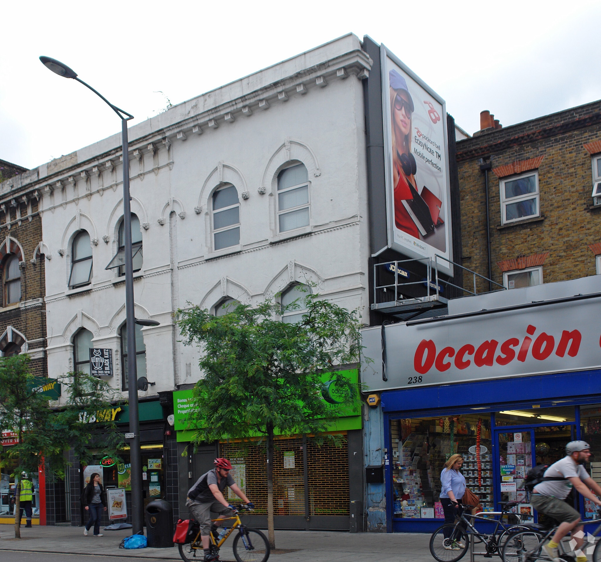 240 Walworth Rd, London for sale Primary Photo- Image 1 of 1