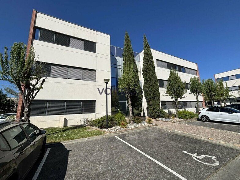 76 Rue Saint-Jean, Balma to rent - Building Photo - Image 1 of 10