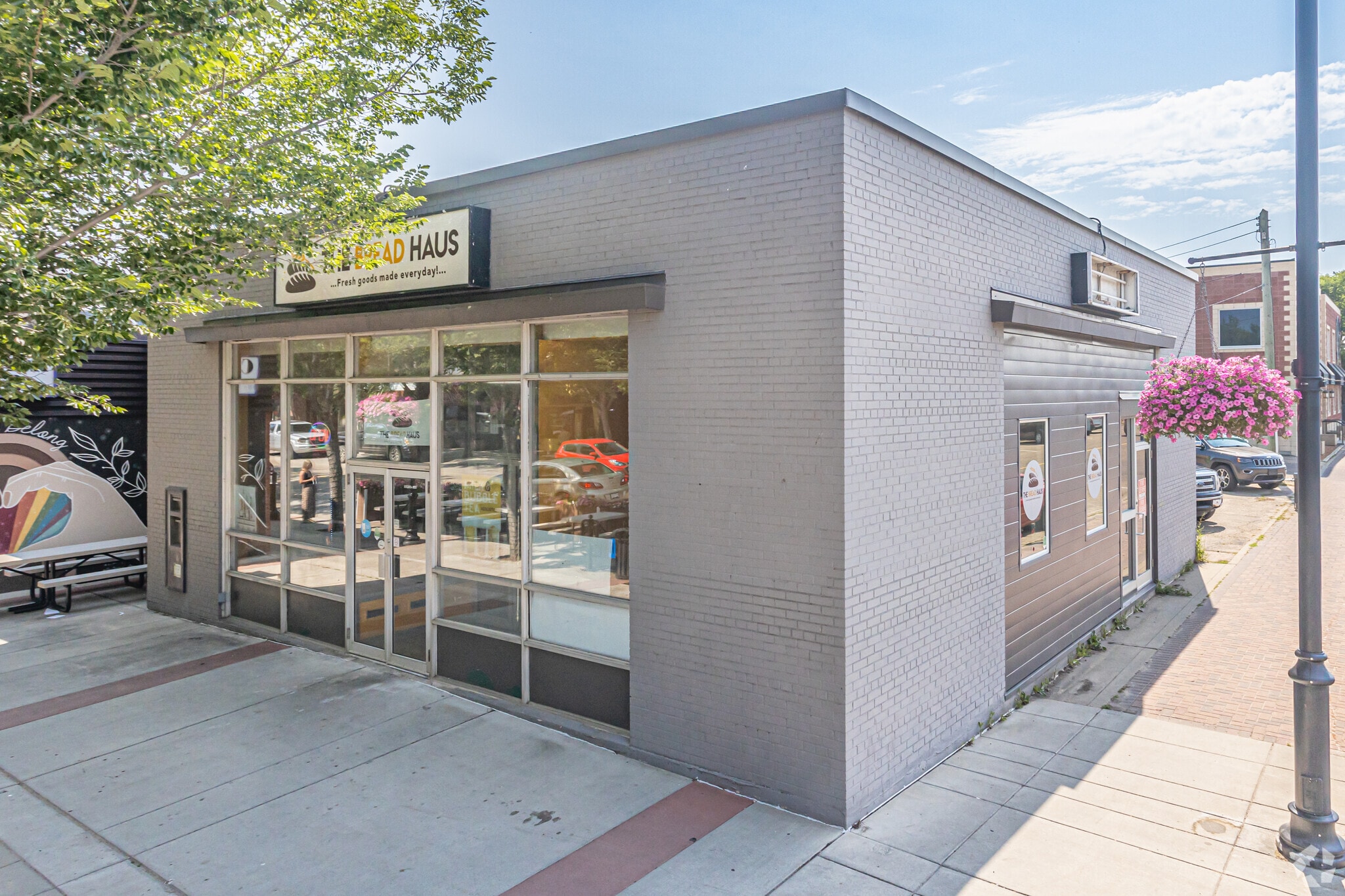 10201 100th Ave, Fort Saskatchewan, AB to rent Building Photo- Image 1 of 14