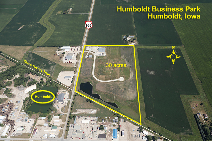 100 Industrial Ave, Humboldt, IA for sale - Primary Photo - Image 1 of 2