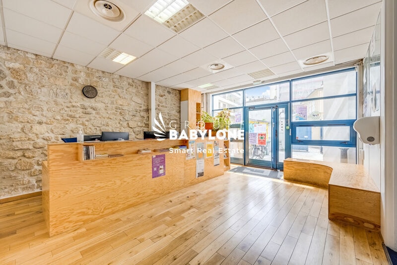 Office in Paris to rent - Interior Photo - Image 1 of 15
