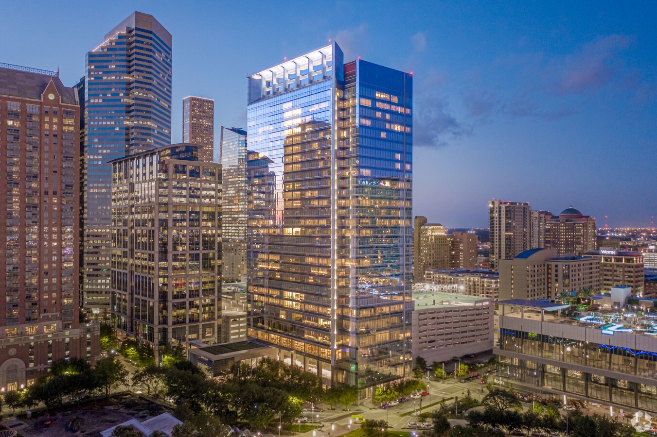 1501 McKinney St, Houston 77010 Hess Tower