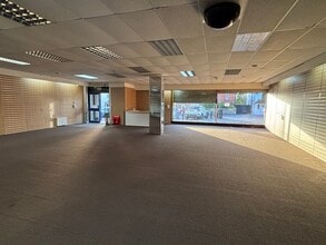 79 Northumberland Ave, Reading to rent Interior Photo- Image 2 of 5