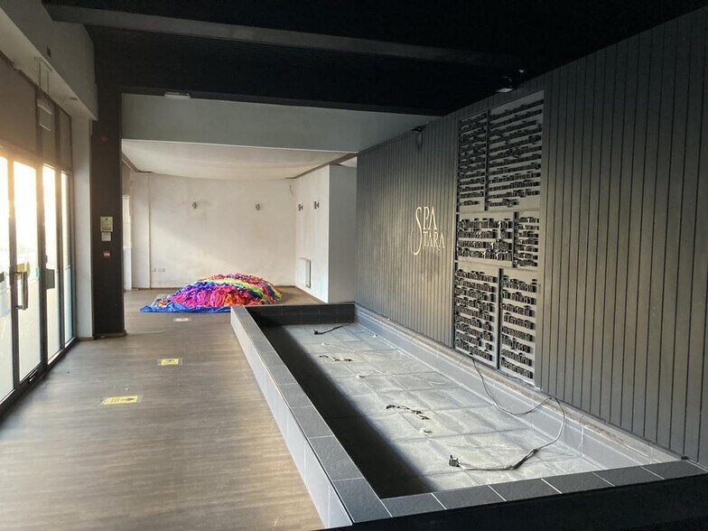 6 Waterfront, Brighton to rent - Interior Photo - Image 3 of 9