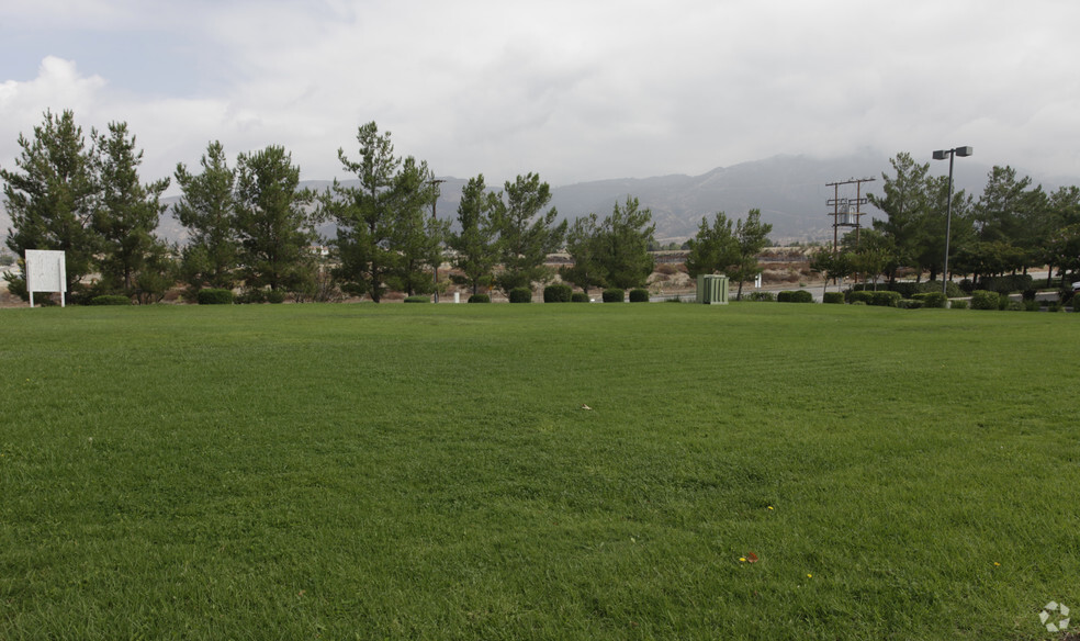 Oak Glen Rd, Yucaipa, CA for sale - Primary Photo - Image 1 of 1