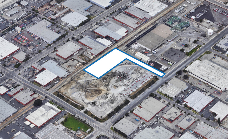 13925 S Broadway, Los Angeles, CA for sale - Building Photo - Image 1 of 3