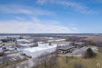 28800 N. Energy Drive, Green Oaks, IL - aerial  map view