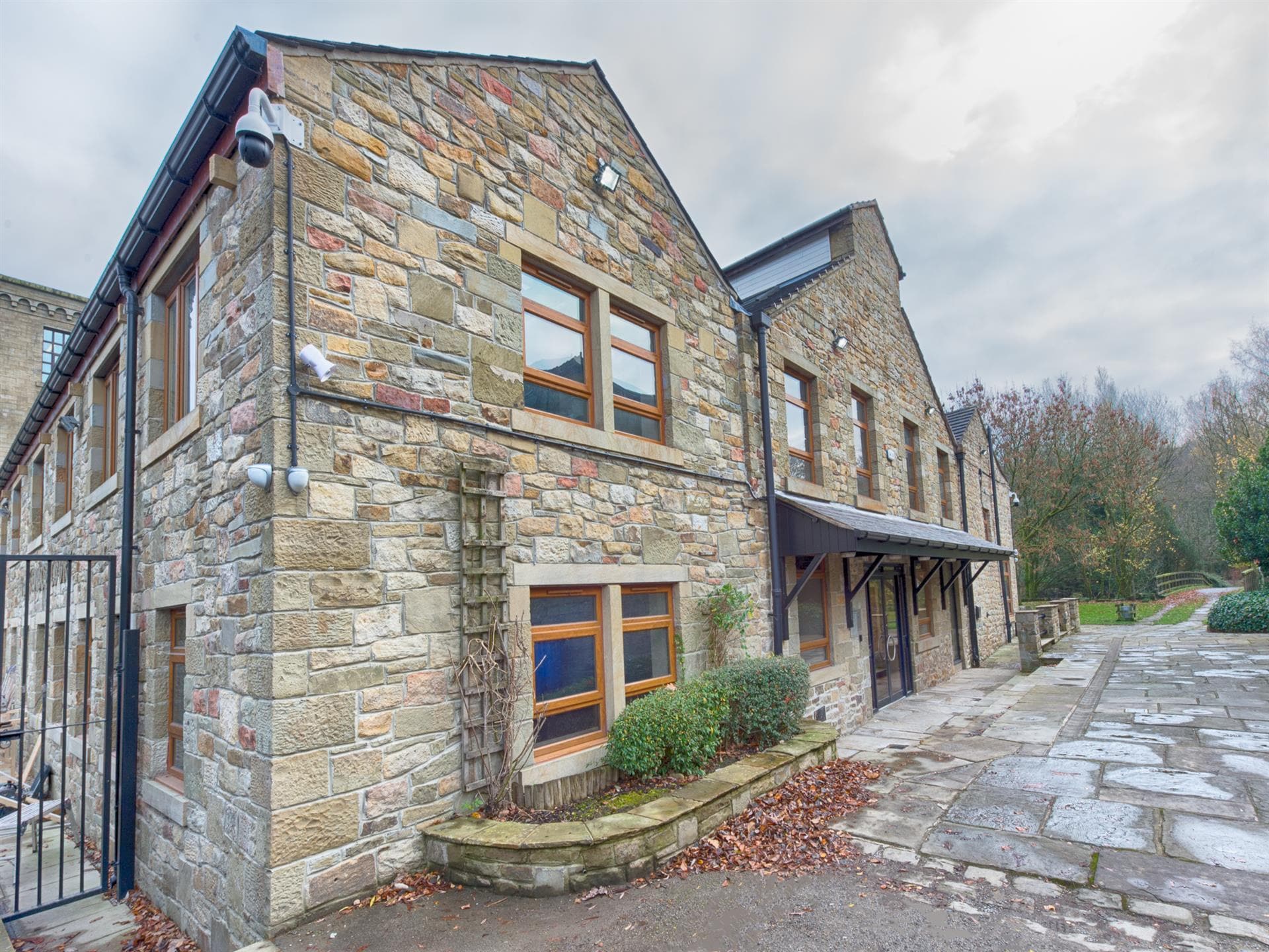 New Hall Hey Rd, Rossendale to rent Building Photo- Image 1 of 5