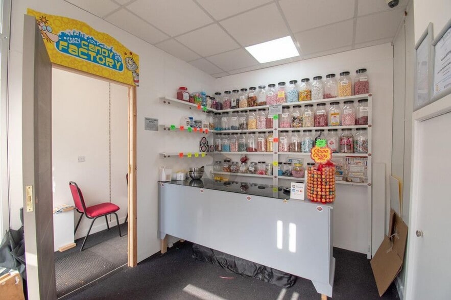 281 Aylestone Rd, Leicester to rent - Building Photo - Image 2 of 10