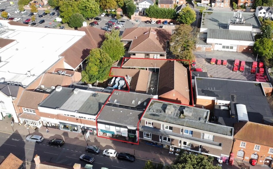 128 High Street & The Walk St, Billericay for sale - Building Photo - Image 2 of 10