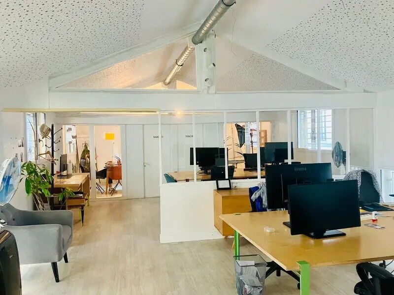 Office in Paris for sale Interior Photo- Image 1 of 7